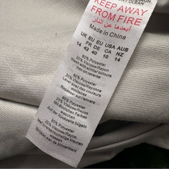 PrettyLittleThing Cream Straight Leg Pants - Picture 5 of 5